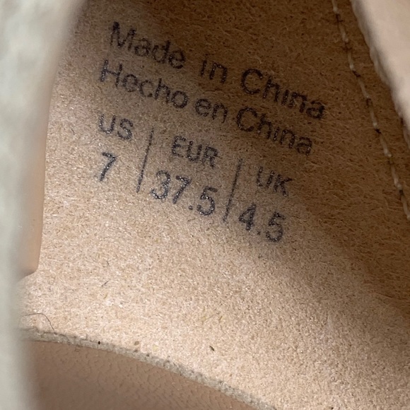 NWOB Aldo Women’s Open Toe Fringe Heels Size 7M - Picture 9 of 9